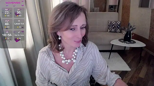 HornyMilf 777 online show from February 12, 2025, 11:18 am