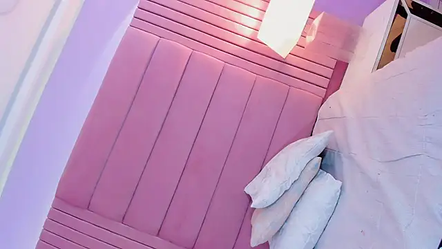 andrea alvarz online show from February 7, 2025, 8:33 am