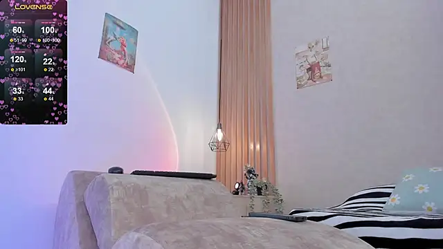 PawgGirl18 online show from February 12, 2025, 5:58 pm