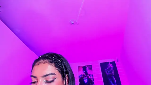 Alahia Rodriguez online show from March 1, 2025, 2:15 am