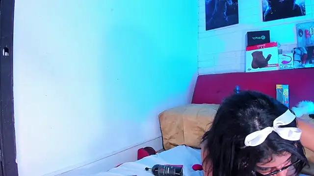 Alahia Rodriguez online show from March 15, 2025, 7:53 am