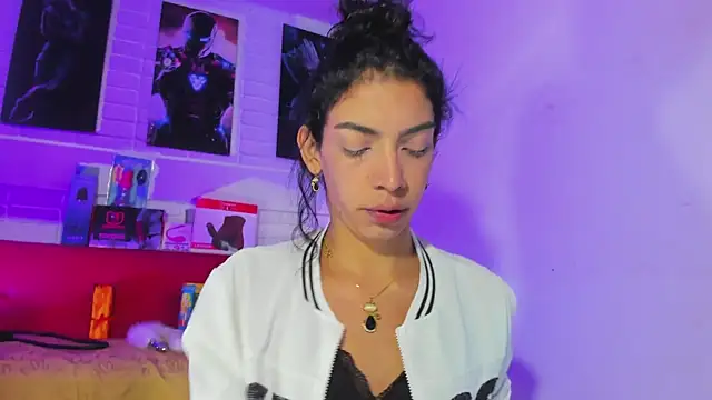 Alahia Rodriguez online show from March 19, 2025, 12:34 pm