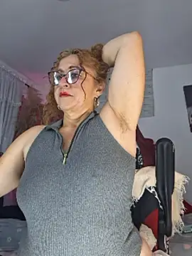 Snapshot of evelin_hott chatting on February 14, 2025, 1:02 am evelin hott online show from February 14, 2025, 1:02 am