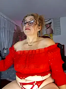 Snapshot of evelin_hott chatting on February 23, 2025, 1:35 am evelin hott online show from February 23, 2025, 1:35 am