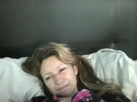 Snapshot of Paulita_x3 chatting on May 1, 2026, 11:37 am Paulita x3 online show from May 1, 2026, 11:37 am