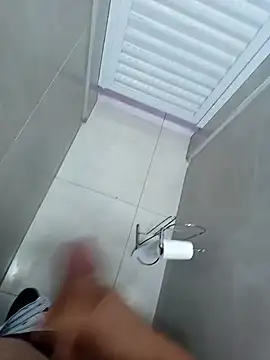 Brutao  online show from September 30, 2025, 7:52 pm