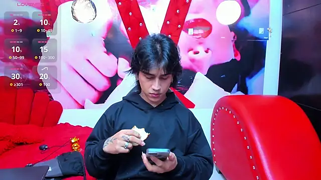 alex 477 online show from May 26, 2026, 11:39 am