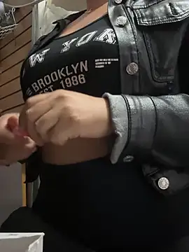 kim monti online show from February 5, 2025, 1:04 am