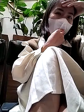 Michiko1 online show from March 16, 2025, 11:05 am