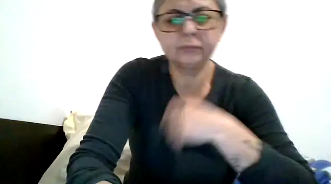 roseblak42 online show from February 28, 2025, 6:31 pm