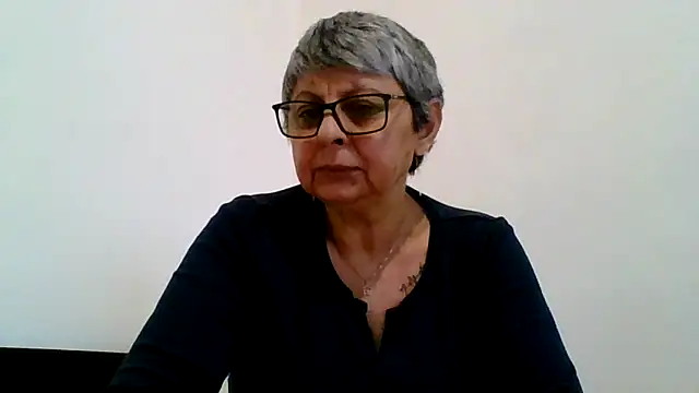 roseblak42 online show from February 13, 2026, 2:13 pm