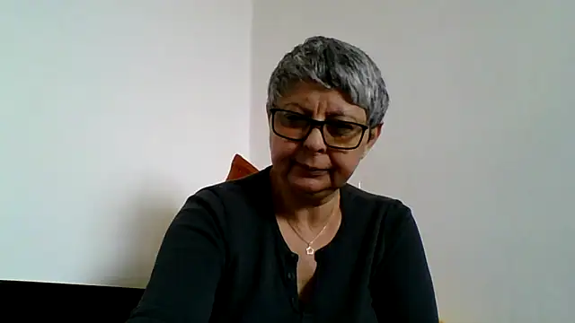 roseblak42 online show from March 19, 2026, 10:08 am