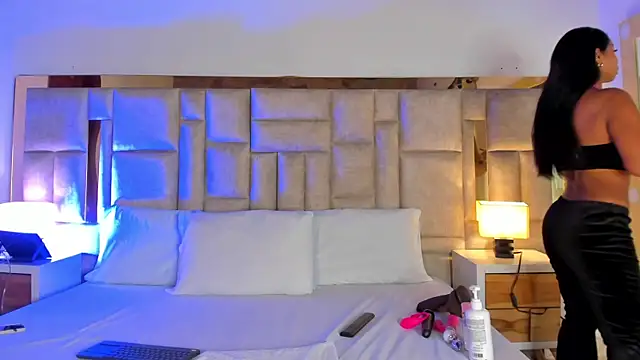 Miss Abigail  online show from February 26, 2026, 12:48 pm