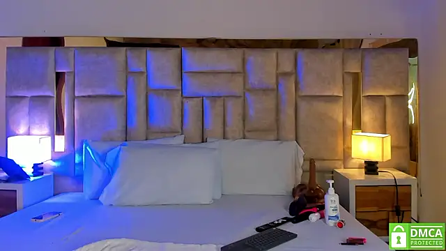 Miss Abigail  online show from March 3, 2026, 1:28 pm