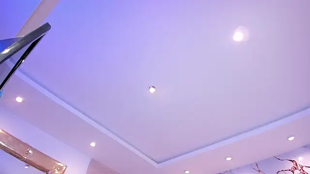 kiana cream online show from January 9, 2026, 5:26 pm