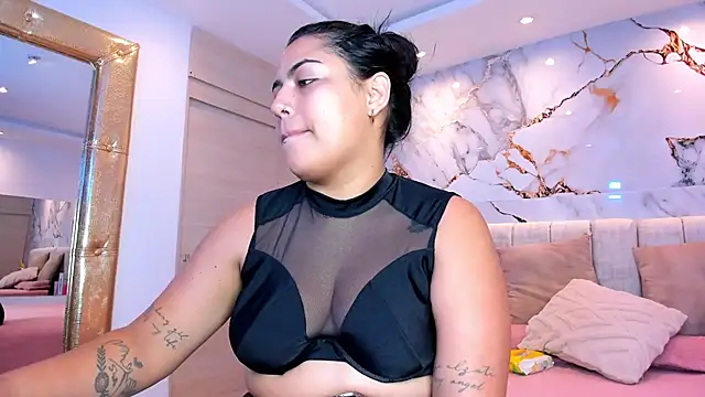 kiana cream online show from March 14, 2026, 11:48 am