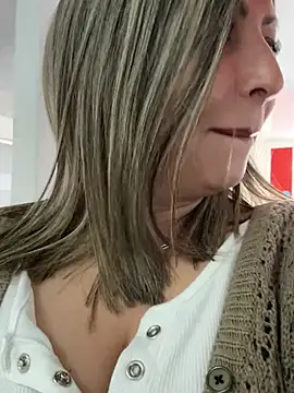  Abril-Office1 online show from December 14, 2024, 1:38 pm