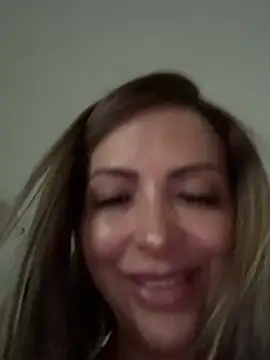  Abril-Office1 online show from April 9, 2026, 4:45 pm