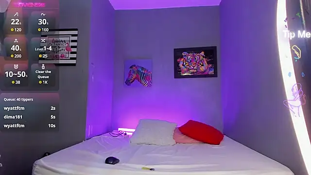 IsabellaSpencer online show from February 25, 2025, 9:57 pm