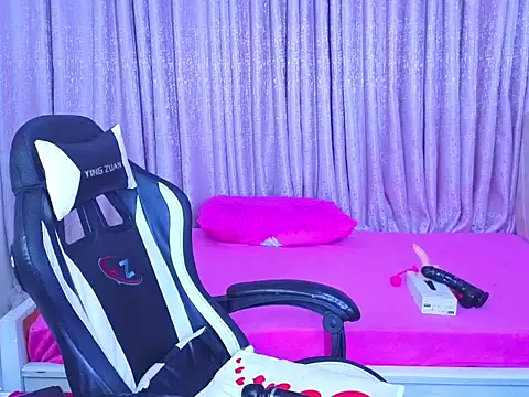 Pretty-shally online show from April 14, 2026, 12:16 am