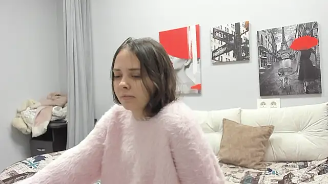 Tiny JuJu online show from February 16, 2026, 1:13 am