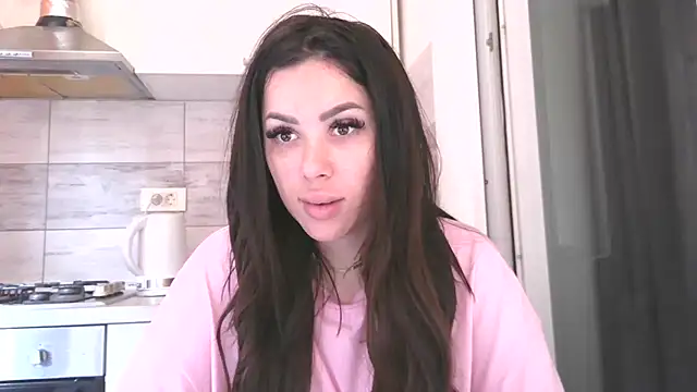 LovelyJulliette online show from May 20, 2026, 10:21 am