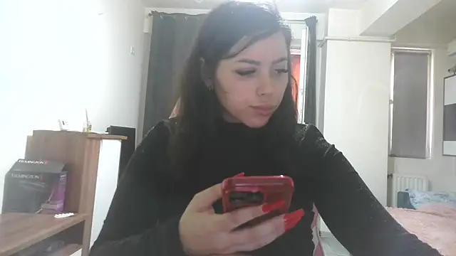 Snapshot of LovelyJulliette chatting on June 4, 2026, 1:06 pm LovelyJulliette online show from June 4, 2026, 1:06 pm