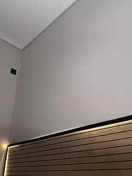 fransexdol online show from April 12, 2026, 9:42 pm