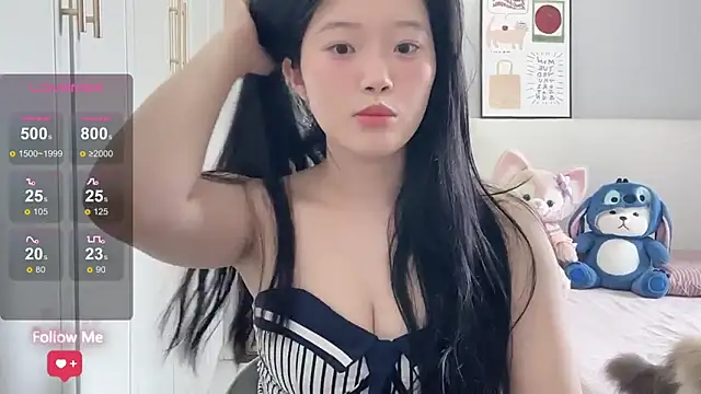 rose-u online show from April 14, 2026, 1:00 am