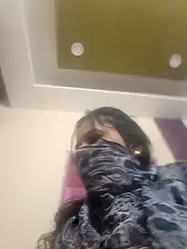 Snapshot of RESHMA_21 chatting on November 21, 2025, 8:51 pm RESHMA 21 online show from November 21, 2025, 8:51 pm