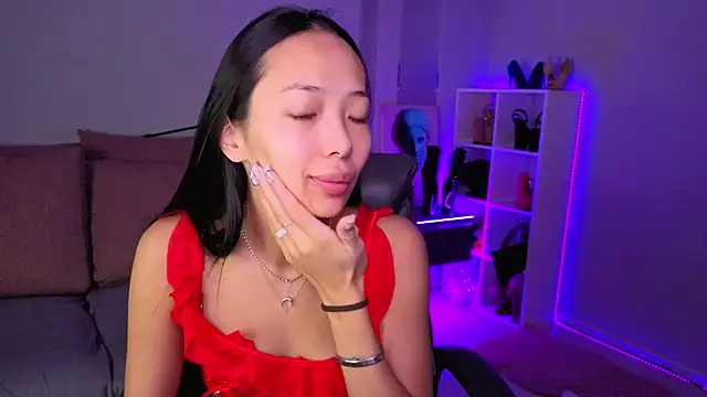  MIURA  online show from November 16, 2025, 1:00 am