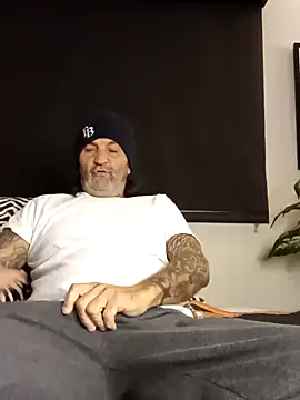 Hotbodyscottie online show from December 2, 2024, 9:35 am