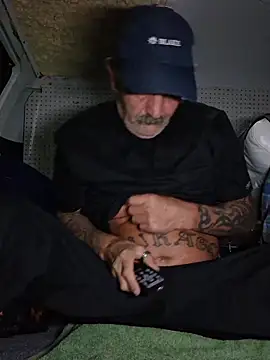 Hotbodyscottie online show from March 25, 2026, 1:33 am