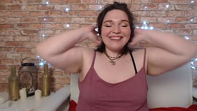 Amelia Kiss  online show from March 11, 2025, 6:53 am