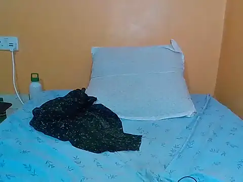 Prettyblackgal online show from September 29, 2025, 3:50 pm