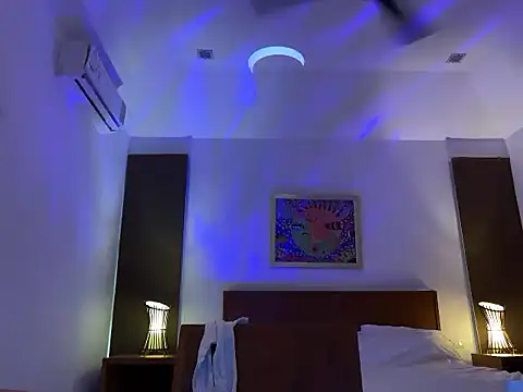 SirenaBelle online show from September 26, 2025, 11:53 pm