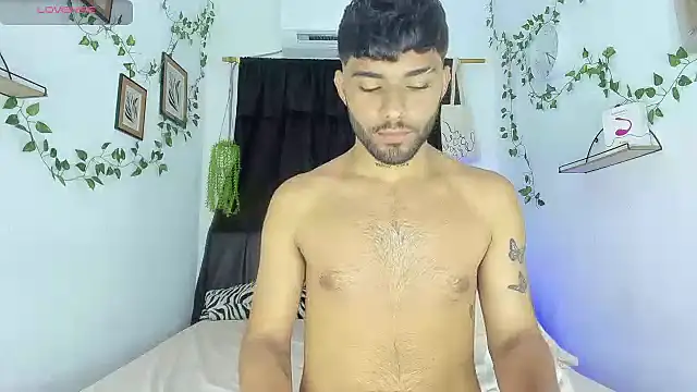 Snapshot of Alex_BigDickkk chatting on September 19, 2025, 9:26 pm Alex BigDickkk online show from September 19, 2025, 9:26 pm