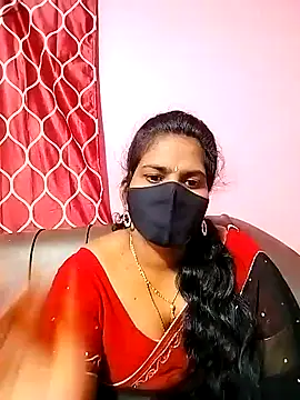 Snapshot of melina214 chatting on December 24, 2024, 8:16 pm melina214 online show from December 24, 2024, 8:16 pm