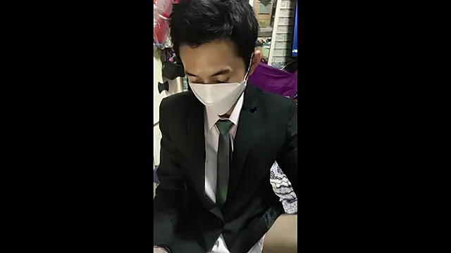 JJjing online show from January 18, 2026, 9:46 am