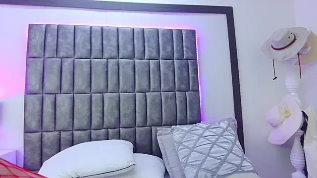 MeryStone online show from January 8, 2025, 4:55 am