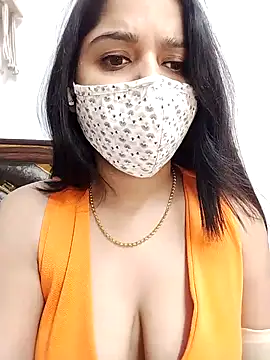 Gloie4u online show from December 7, 2024, 4:25 pm