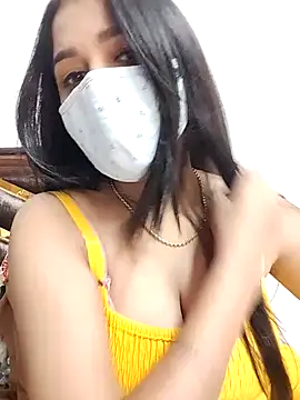 Gloie4u online show from December 17, 2024, 2:33 pm