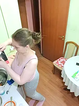 Sakura Green online show from March 8, 2025, 9:08 pm