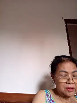 Snapshot of Hotestlove chatting on April 30, 2026, 10:32 am Hotestlove online show from April 30, 2026, 10:32 am