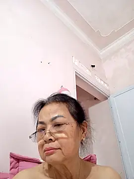 Snapshot of Hotestlove chatting on May 9, 2026, 9:58 am Hotestlove online show from May 9, 2026, 9:58 am