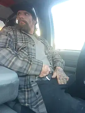 Crackkers online show from December 2, 2024, 4:09 pm