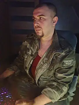 Snapshot of Foxyshaved chatting on March 3, 2026, 5:02 am Foxyshaved online show from March 3, 2026, 5:02 am