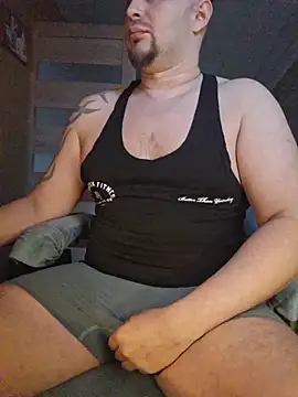 Snapshot of Foxyshaved chatting on March 5, 2026, 5:58 am Foxyshaved online show from March 5, 2026, 5:58 am