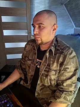 Snapshot of Foxyshaved chatting on March 24, 2026, 8:30 am Foxyshaved online show from March 24, 2026, 8:30 am