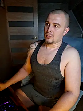 Snapshot of Foxyshaved chatting on April 16, 2026, 5:08 am Foxyshaved online show from April 16, 2026, 5:08 am